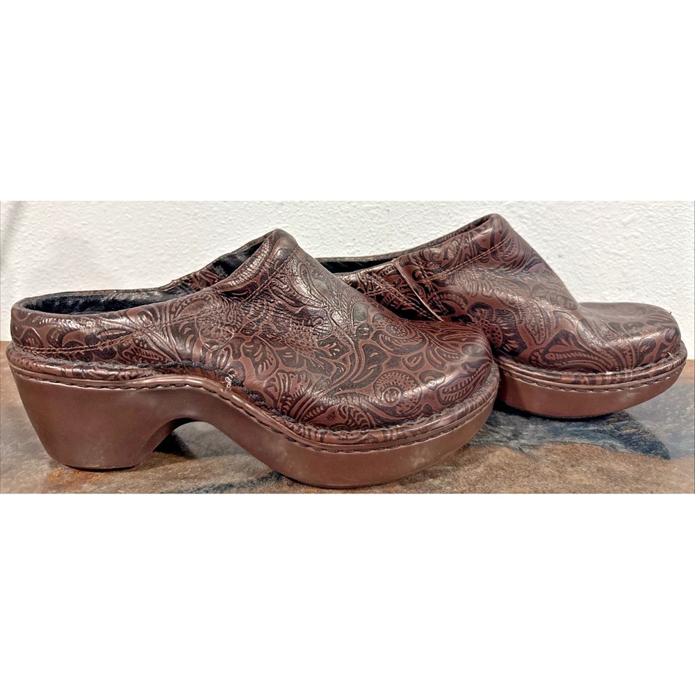 NWB Ariat Country Embossed Floral Brown Leather Clogs Womens 7B Western